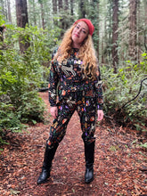 Load image into Gallery viewer, Nooworks Jogger in Tarot Garden