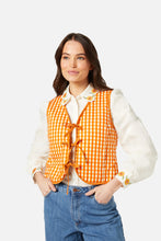 Load image into Gallery viewer, Harvest Sun Quilted Reversible Vest