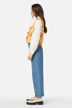 Load image into Gallery viewer, Harvest Sun Quilted Reversible Vest