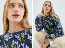 Load image into Gallery viewer, Blue Blossom Sweatshirt
