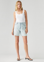 Load image into Gallery viewer, LEVI'S: High Rise Baggy Short