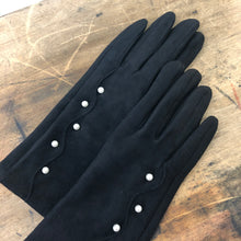 Load image into Gallery viewer, Gloves: A Night at the Opera