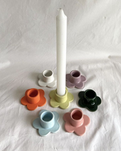 Load image into Gallery viewer, Daisy Candlestick Holder
