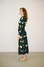 Load image into Gallery viewer, Planets of the Universe Skirt