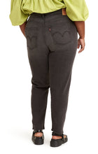 Load image into Gallery viewer, PLUS-SIZE LEVI'S: Mom