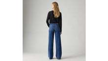 Load image into Gallery viewer, LEVI&#39;S: 318 Shaping Wide Leg
