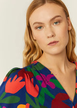 Load image into Gallery viewer, Bouquet Bisous Blouse
