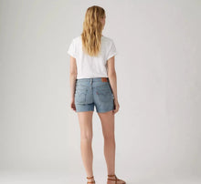 Load image into Gallery viewer, SALE: LEVI&#39;S SHORT: Mid-Length
