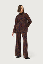 Load image into Gallery viewer, Flowerchild Jaquard Trouser

