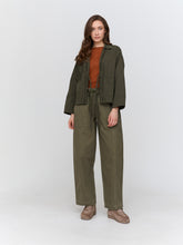 Load image into Gallery viewer, Cargo Barrel Pant
