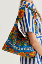 Load image into Gallery viewer, Folky Floral Tie-Bag
