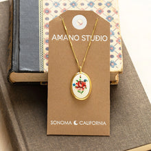 Load image into Gallery viewer, Vintage Cameo Necklaces
