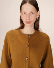 Load image into Gallery viewer, Butterscotch Thick Knit Cardigan
