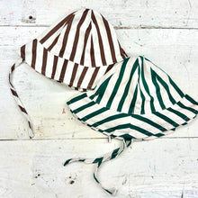 Load image into Gallery viewer, Kiddo Stripe Sun Hat

