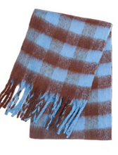 Load image into Gallery viewer, The Big Cozy Scarf
