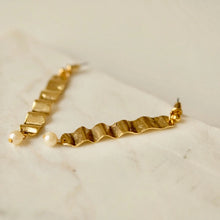 Load image into Gallery viewer, Pearl Wave Earrings
