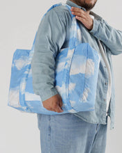 Load image into Gallery viewer, Baggu Cloud Carry-On Bag
