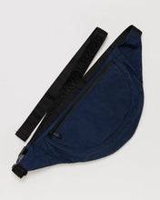 Load image into Gallery viewer, Baggu: Crescent Fanny Pack
