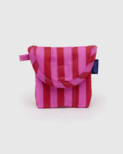 Load image into Gallery viewer, Baggu Puffy Earbuds Case
