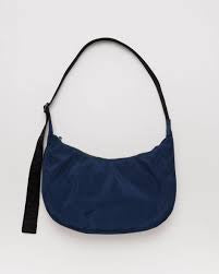 Baggu: Medium Nylon Crescent Bag – Girl on the Wing