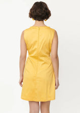 Load image into Gallery viewer, 60&#39;s Tulip Shift Dress
