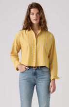 Load image into Gallery viewer, Levi's Boyfriend Stripe Crop Blouse in Marigold
