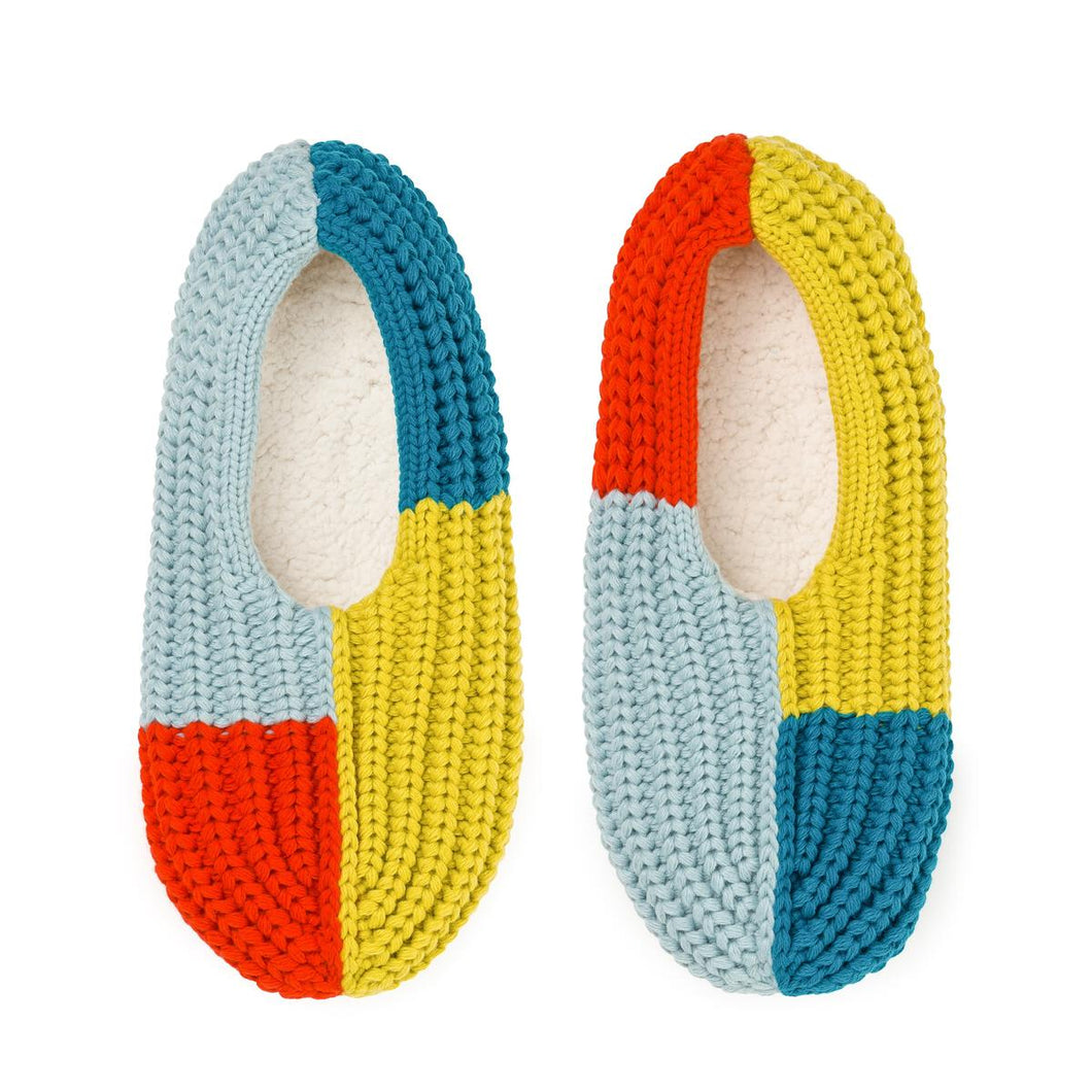 Quattro Knit Slippers: Primary