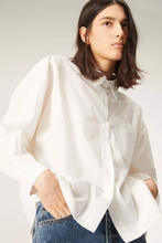 Load image into Gallery viewer, Poplin Oversized Blouse
