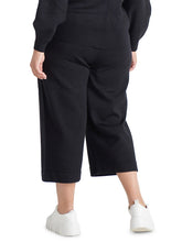 Load image into Gallery viewer, Plus: Culotte Knit Trousers

