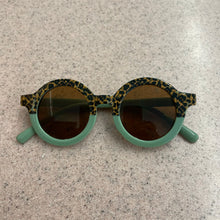 Load image into Gallery viewer, Kiddo Duo Diva Shades

