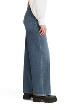 Load image into Gallery viewer, LEVI&#39;S: High Loose
