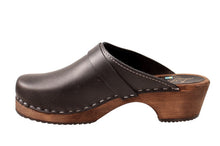 Load image into Gallery viewer, Lotta Clogs: Classic Slip-On (4 colours)
