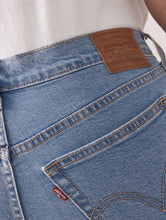 Load image into Gallery viewer, PLUS-SIZE LEVI&#39;S: Wedgie
