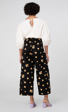 Load image into Gallery viewer, Pressed Flower Trousers
