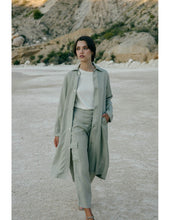 Load image into Gallery viewer, Desert Duster Light Jacket
