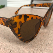 Load image into Gallery viewer, Wildcat Shades
