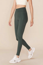 Load image into Gallery viewer, High-Rise Compressive Legging (Crop Length)
