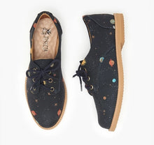 Load image into Gallery viewer, Insecta Sustainable Oxfords- Planets
