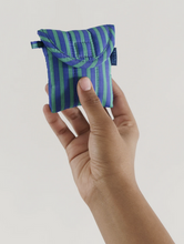 Load image into Gallery viewer, Baggu Puffy Earbuds Case
