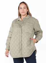 Load image into Gallery viewer, Plus: Park Trail Quilted Jacket
