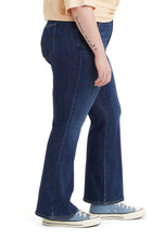 Load image into Gallery viewer, PLUS-SIZE LEVI&#39;S: High-Rise Flare

