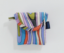 Load image into Gallery viewer, Baggu Puffy Earbuds Case
